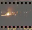 Tända ljus vid högtidlighållandet av årsdagen för mordet på Olof Palme.