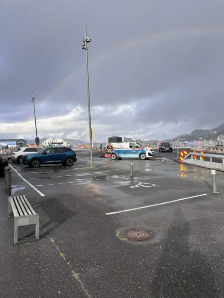 Bildet viser parkeringsplassen ved Norges Fiskerimuseum som er forbehold de med handicapbevis. 